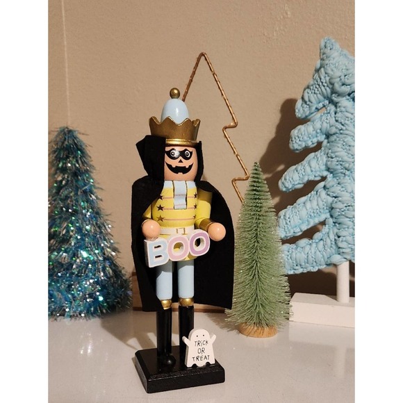 Halloween Christmas pastel black pumpkin nutcracker new with ghost BOO sign smal - Picture 8 of 11